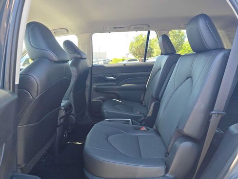 Certified 2026 Toyota Grand Highlander FWD image 18