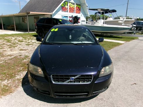 Used 2006 Volvo C70 T5 FWD image 3