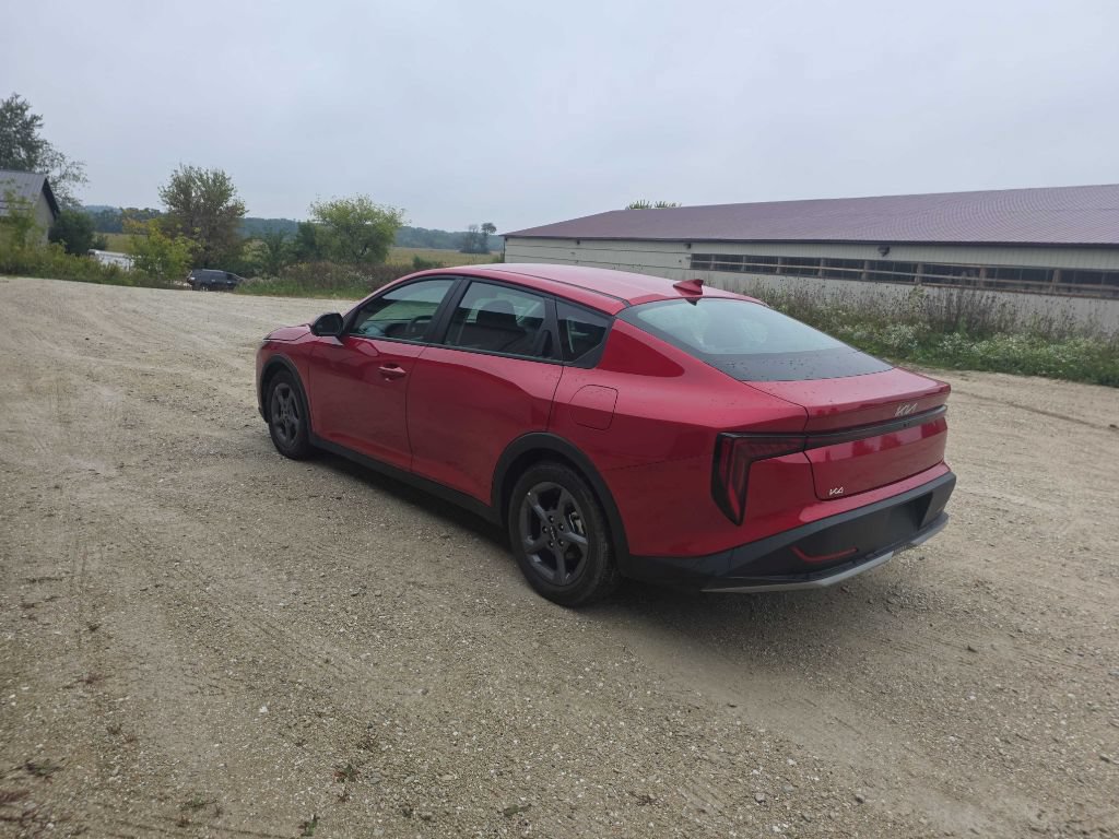 Used 2025 Kia K4 FWD image 7