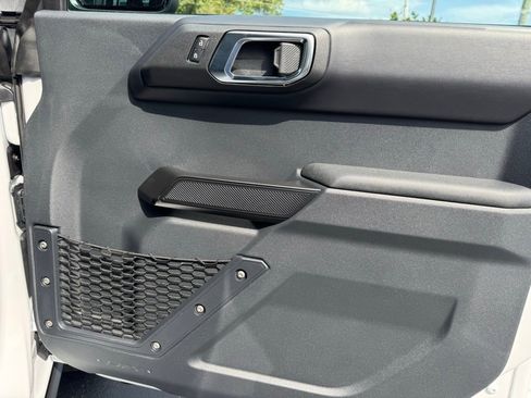 New 2025 Ford Bronco Badlands image 25