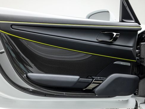 Used 2015 Porsche 918 Spyder AWD/4WD image 48