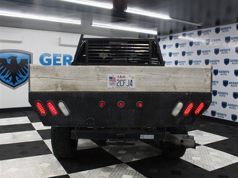 Used 2010 Ford F250 Lariat image 3