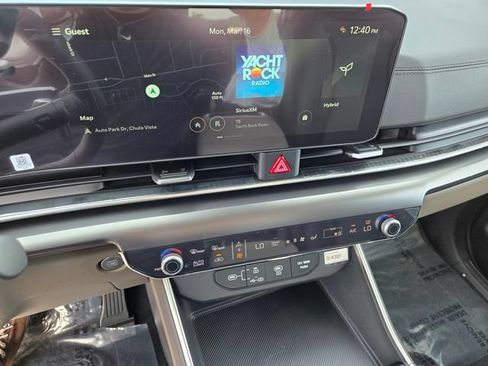 New 2026 Kia Carnival LXS FWD image 13
