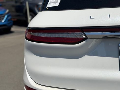 Used 2023 Lincoln Corsair FWD image 17