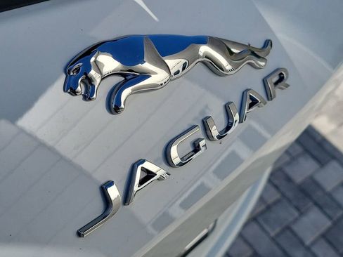 Used 2026 Jaguar F-PACE R-Dynamic S AWD/4WD image 9