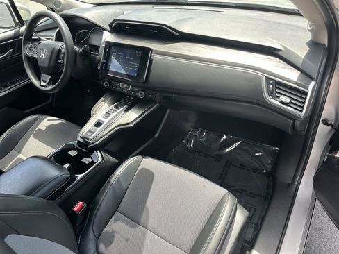 Used 2019 Honda Clarity Plug-In Hybrid image 12
