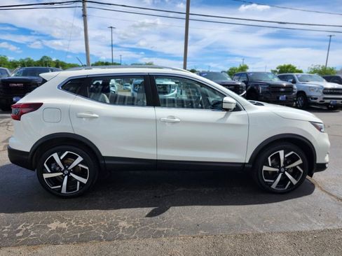 Used 2022 Nissan Rogue Sport SL w/ Premium Package AWD/4WD image 6