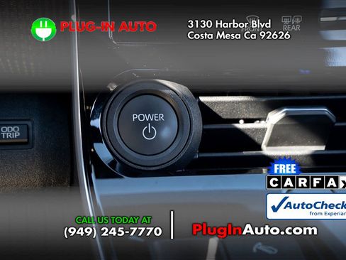 Used 2024 Subaru Solterra Limited image 24