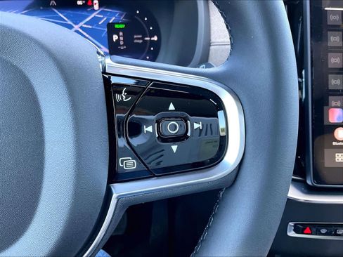 New 2026 Volvo XC90 T8 Ultra w/ Protection Package AWD/4WD image 18