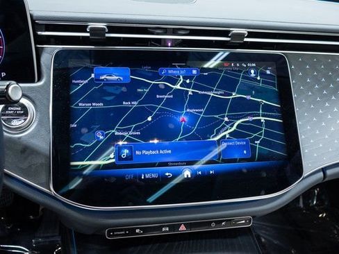 Used 2024 Mercedes-Benz E 350 4MATIC Sedan image 18