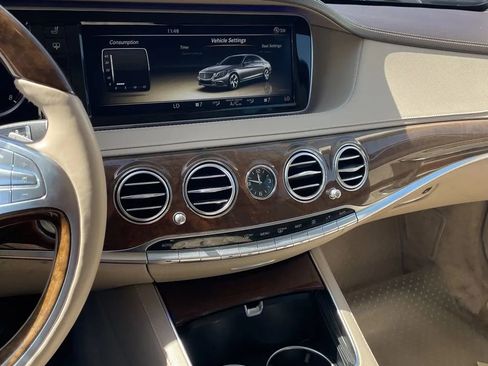 Used 2014 Mercedes-Benz S 550 Sedan image 15