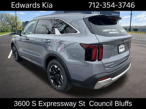 New 2025 Kia Sorento S w/ Panoramic Sunroof Package FWD image 11