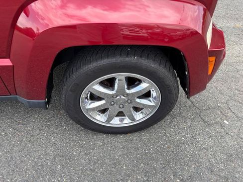 Used 2012 Jeep Liberty Sport AWD/4WD image 35