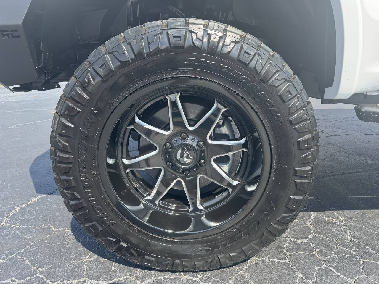 Used 2020 Ford F150 XLT w/ Equipment Group 302A Luxury AWD/4WD image 13
