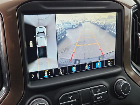 Used 2023 Chevrolet Silverado 2500 High Country w/ Z71 Off-Road Package image 24