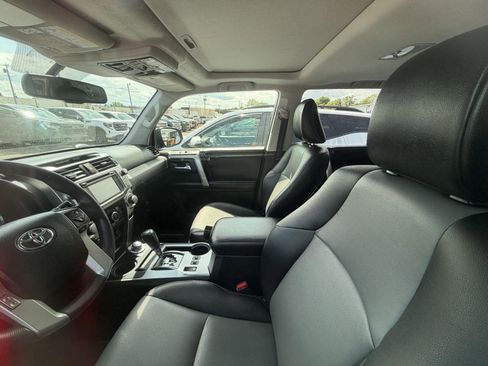 Used 2017 Toyota 4Runner SR5 Premium AWD/4WD image 20