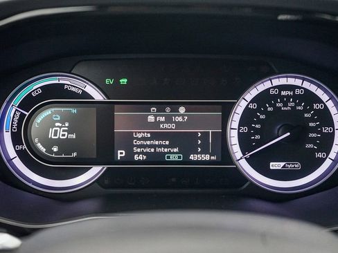 Used 2022 Kia Niro LX image 25