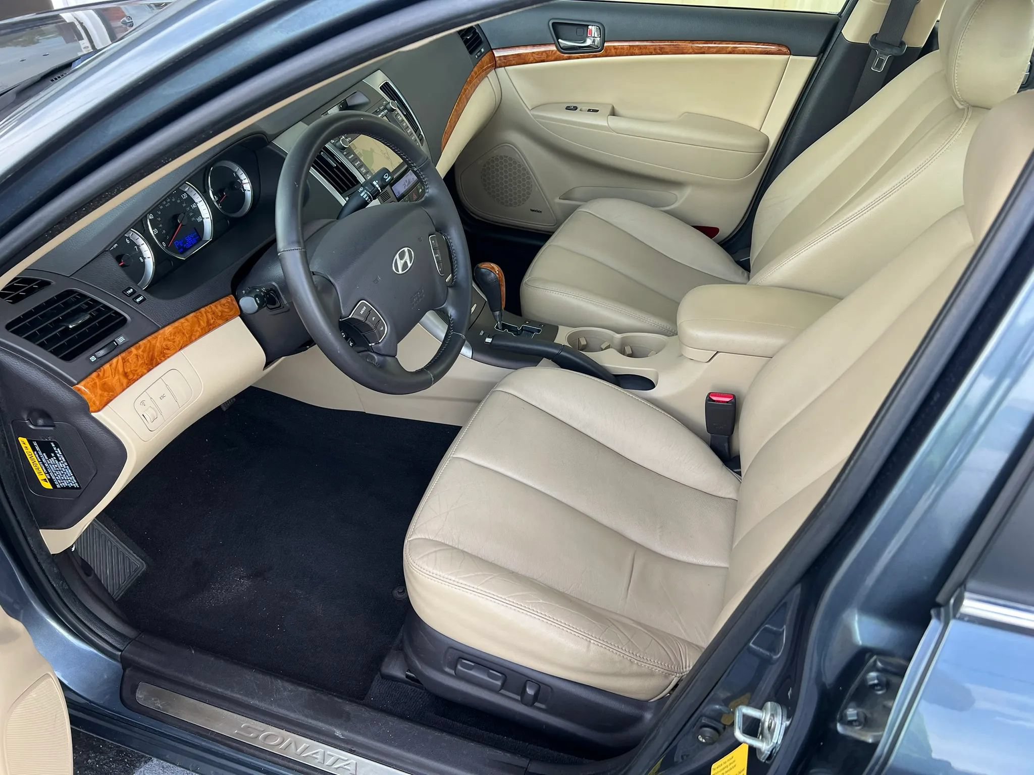 Used 2009 Hyundai Sonata Limited FWD image 8