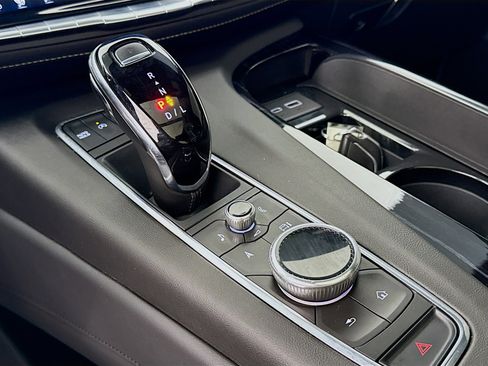 Used 2021 Cadillac Escalade ESV Sport w/ Driver Assist Tech Package image 17