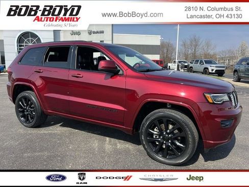 Used 2021 Jeep Grand Cherokee Laredo X image 1