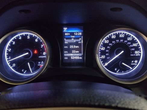 Used 2021 Toyota Camry LE image 23