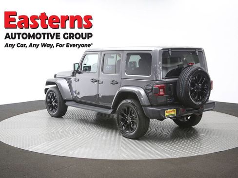 Used 2025 Jeep Wrangler Unlimited Sahara AWD/4WD image 60