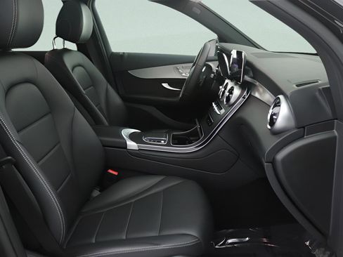 Certified 2022 Mercedes-Benz GLC 300 image 28