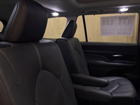 Used 2024 Toyota Grand Highlander Platinum image 23