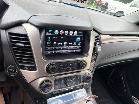 Used 2019 GMC Yukon Denali w/ Open Road Package AWD/4WD image 12
