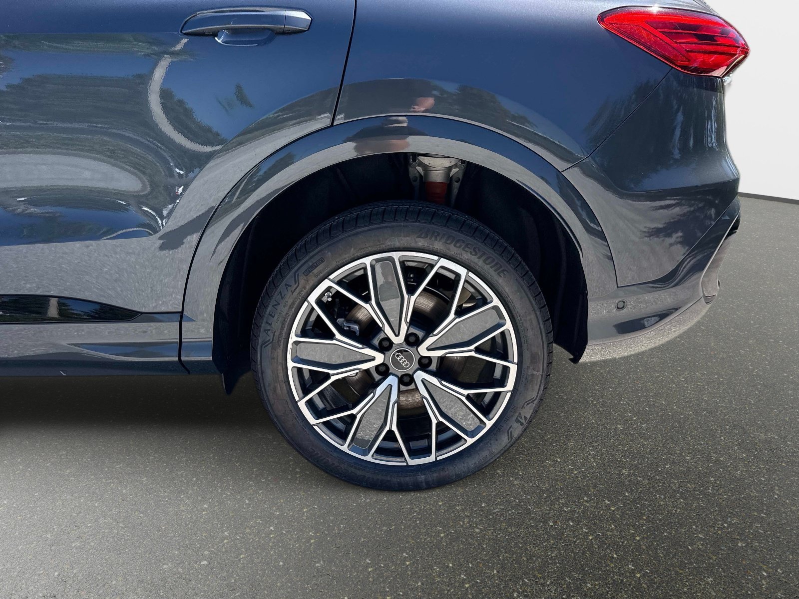 New 2026 Audi Q5 Premium Plus AWD/4WD image 10
