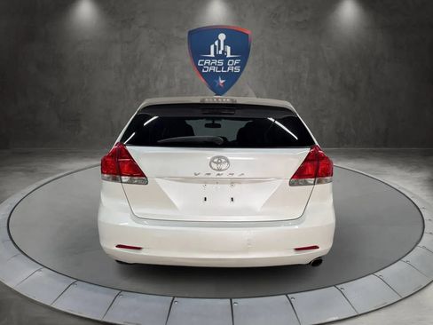 Used 2011 Toyota Venza FWD image 4