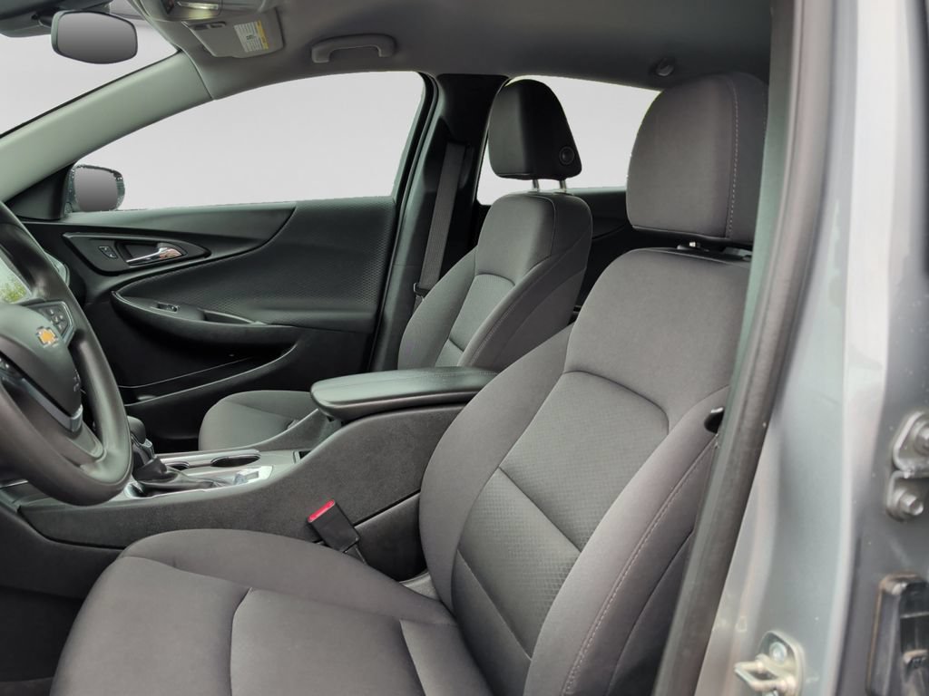 Used 2024 Chevrolet Malibu LT FWD image 17