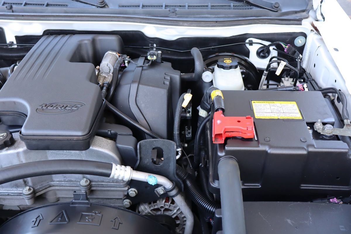 Used 2012 Chevrolet Colorado LT RWD image 36