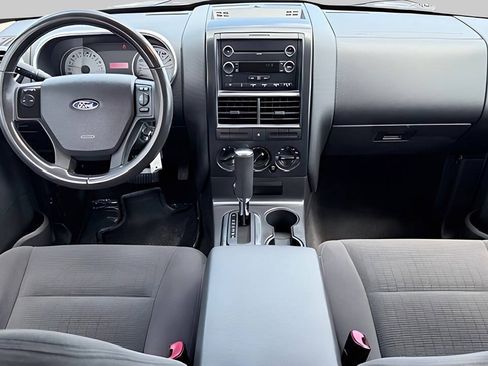 Used 2010 Ford Explorer XLT RWD image 13