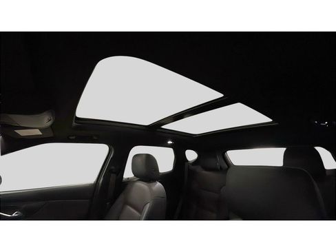 Used 2021 Chevrolet Blazer RS image 14