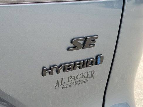 Used 2023 Toyota Corolla Cross AWD Hybrid image 8