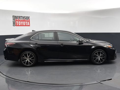 Used 2024 Toyota Camry SE AWD/4WD image 5