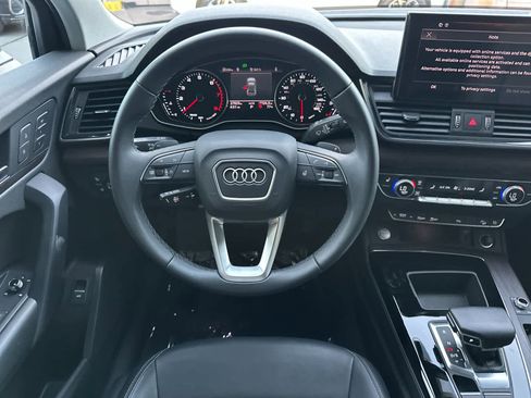 Used 2023 Audi Q5 2.0T Premium w/ Convenience Package image 14