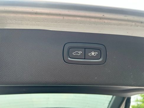Used 2018 Volvo XC90 T6 Inscription w/ Convenience Package AWD/4WD image 19