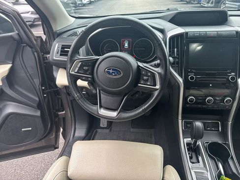 Used 2022 Subaru Ascent Limited w/ Technology Package image 17