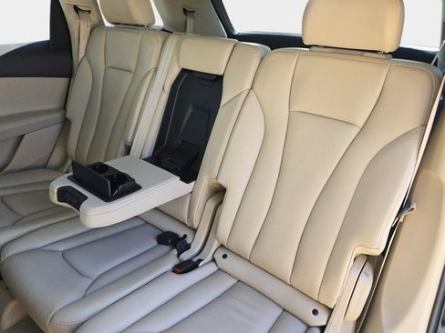 Used 2018 Audi Q7 3.0T Premium AWD/4WD image 18