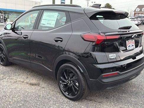 New 2027 Chevrolet Bolt RS w/ Technology Package FWD image 7