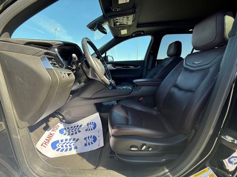 Certified 2023 Cadillac XT6 Premium Luxury FWD image 29