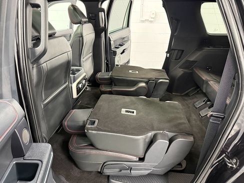 Used 2022 Ford Expedition Max Limited AWD/4WD image 14