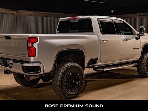 Used 2022 Chevrolet Silverado 2500 High Country w/ Technology Package image 10