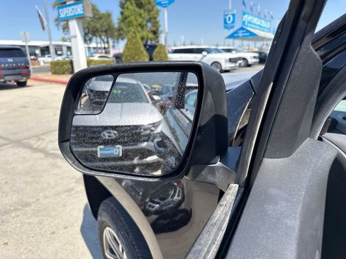 Used 2019 Chevrolet Colorado W/T w/ Custom Special Edition RWD image 19