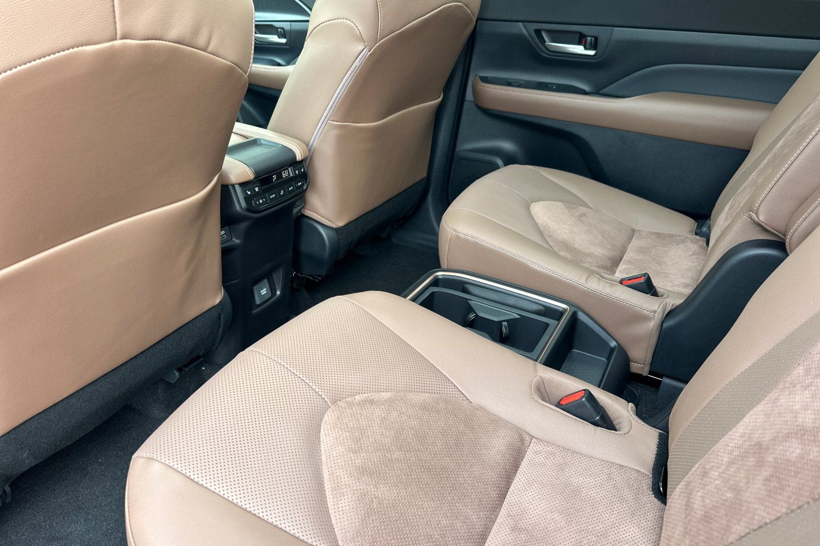 New 2026 Toyota Grand Highlander AWD Hybrid image 11
