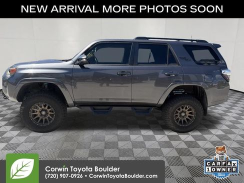Used 2023 Toyota 4Runner TRD Off-Road Premium w/ Off Road Premium Plus Package AWD/4WD image 4
