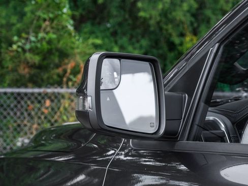 Used 2023 RAM 1500 Laramie AWD/4WD image 55