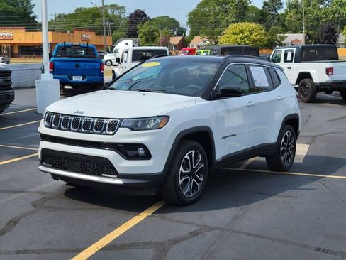 Certified 2023 Jeep Compass Limited AWD/4WD image 2